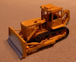 T130 Buldozer hydraulický s rozrývačem oranžový (model)