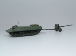 Transportér MT-LB s 85mm kanonen D-44 (stavebnice)