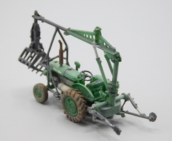 ZETOR 25K s nakladačem NH100 zelený patina (model)