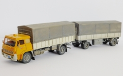 Liaz 100.05 a BSS PV 16.074 TIR s plachtou ČSAD (model)