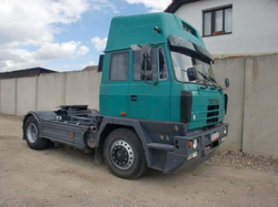 Tatra T 815 4x4 NT tahač návěsů zvýšená kabina (stavebnice)