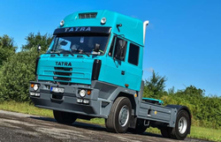 Tatra T 815 4x4 NT tahač návěsů zvýšená kabina (stavebnice)