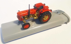 Zetor 3011 Traktor 4x2 bez kabiny červený (model)