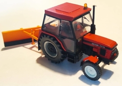 Zetor 7711 4x2 s SSAZ RT 3000 pluhová radlice za traktor (model)
