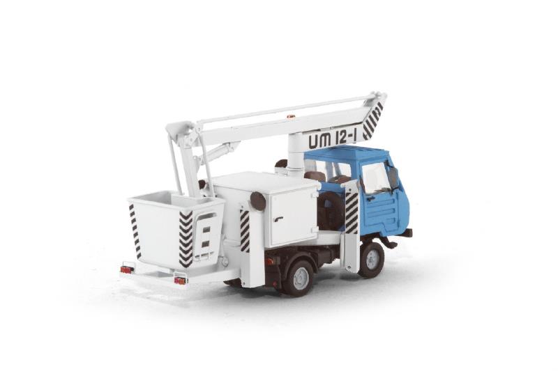 Pracovní plošina M25 UM 12 modrá (model 1:87)