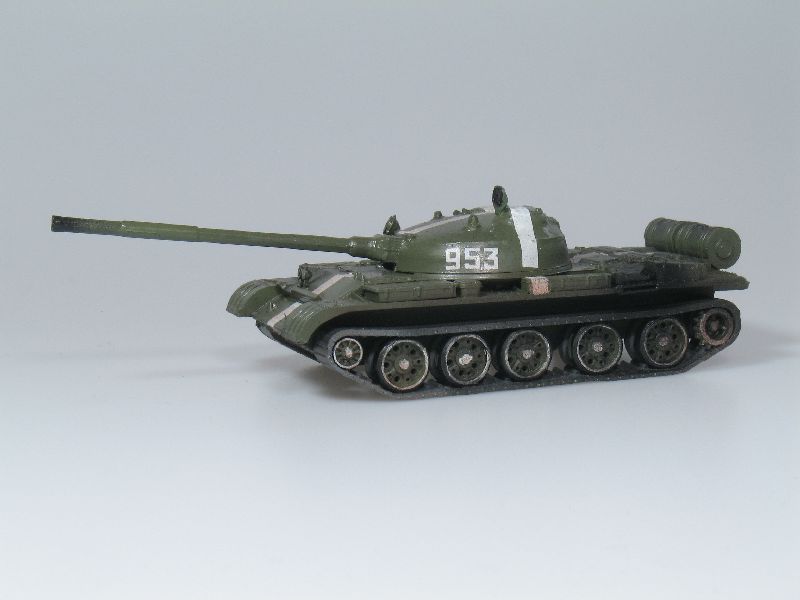 Střední tank T-62 vz. 67 (stavebnice 1:87)