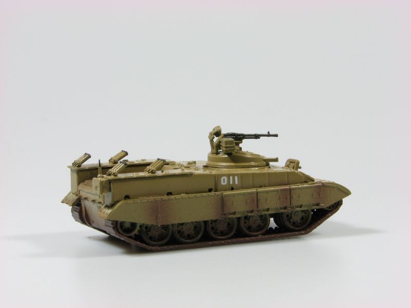Doprovodný transportér tanků BTR-T (stavebnice)