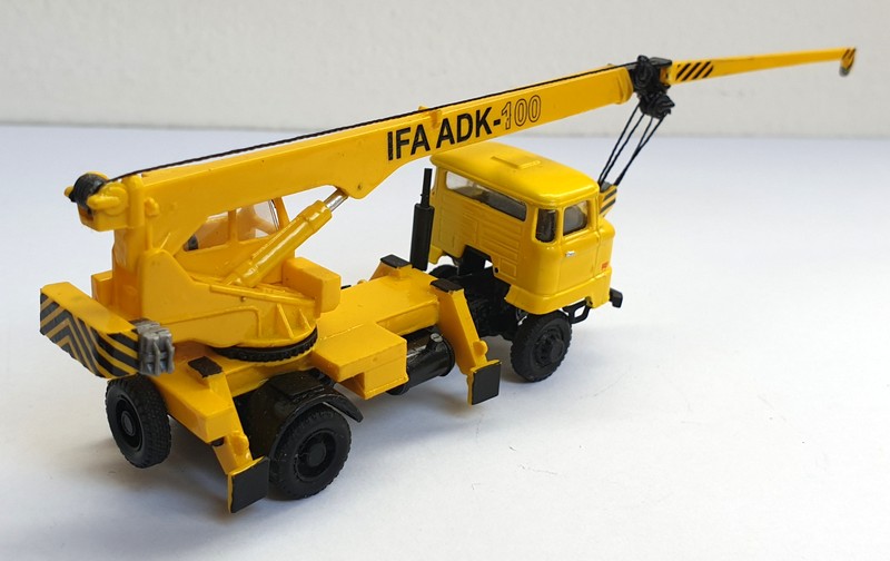 IFA L60  autojeřáb ADK-100