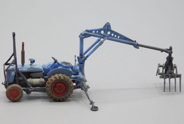 ZETOR 25K s nakladačem NH100 modrý patina pracovní verze (model)