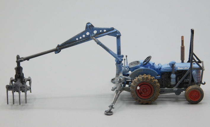 ZETOR 25K s nakladačem NH100 modrý patina pracovní verze (model)