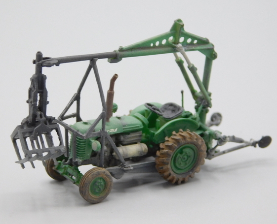 ZETOR 25K s nakladačem NH100 zelený patina (model)