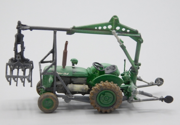ZETOR 25K s nakladačem NH100 zelený patina (model)