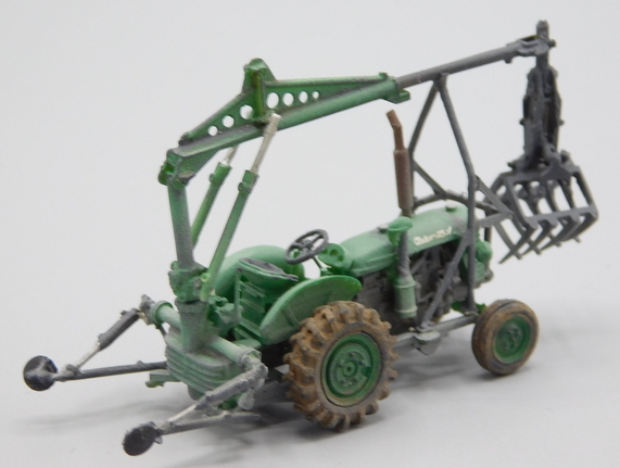 ZETOR 25K s nakladačem NH100 zelený patina (model)