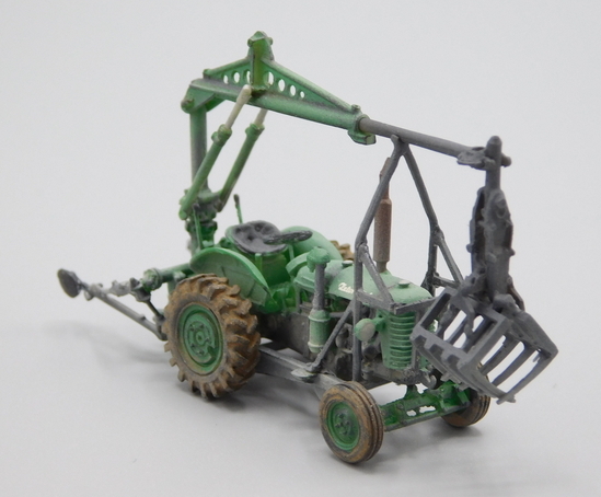 ZETOR 25K s nakladačem NH100 zelený patina (model)