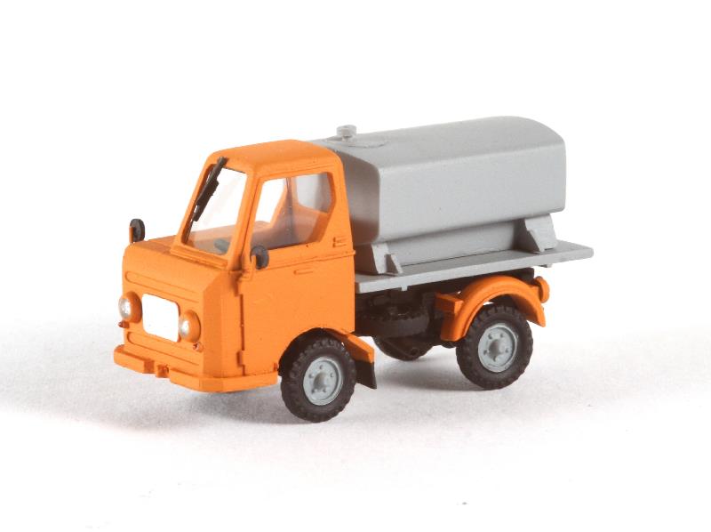 M22 cisterna oranžový (model)
