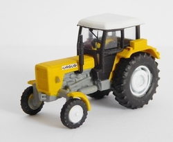 Ursus C-360 zemědělský traktor s kabinou (3D tisk žlutý model)